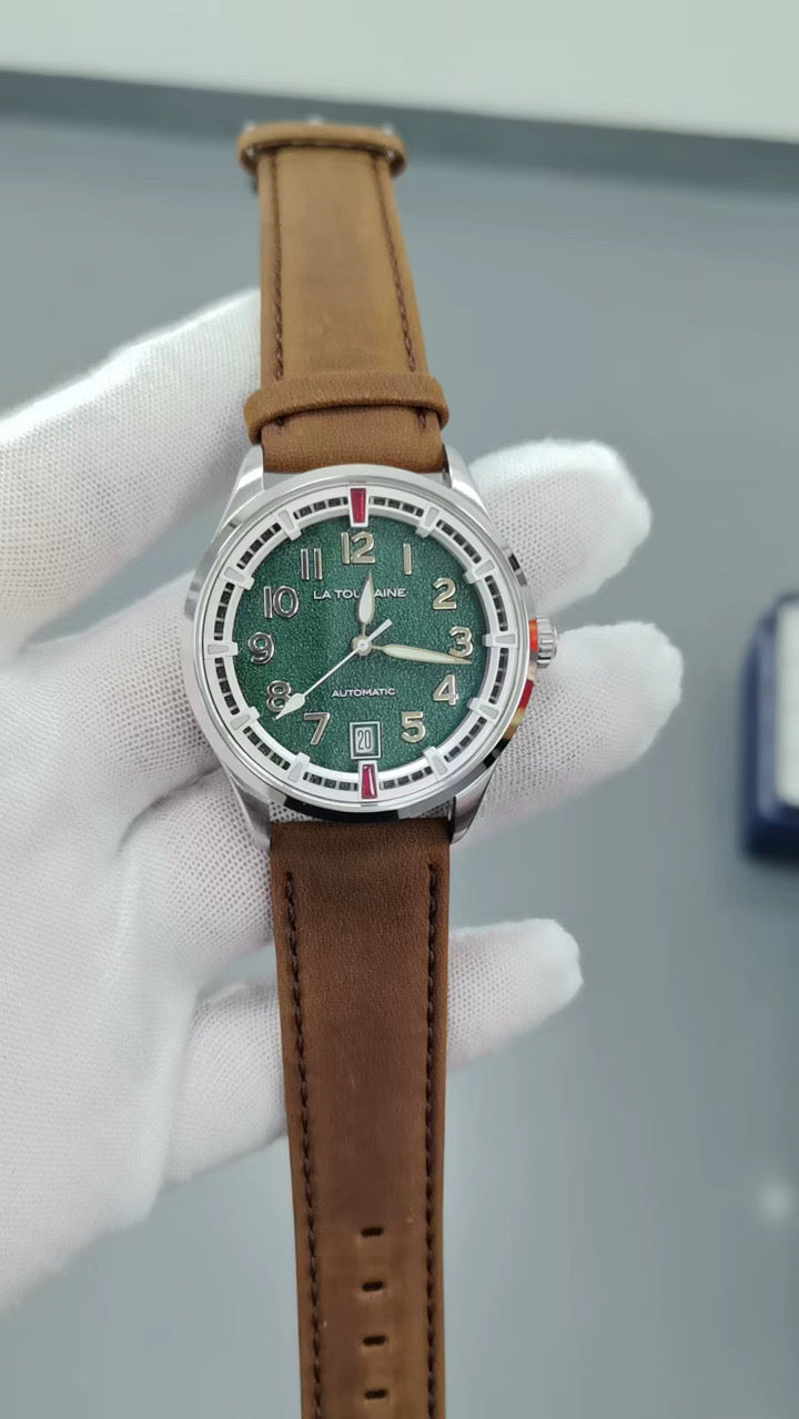 Oltre | Field Watch