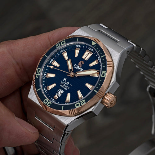 Bolt - Blue - Solid 18K Red Gold Bezel