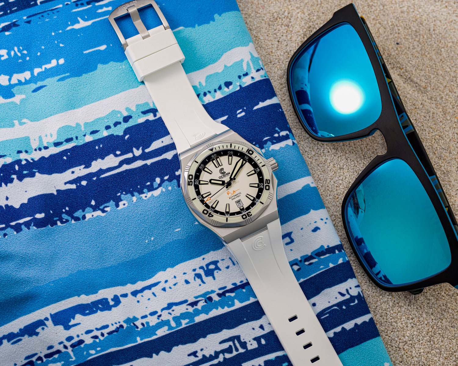 Bolt - LumeWave Edition - White