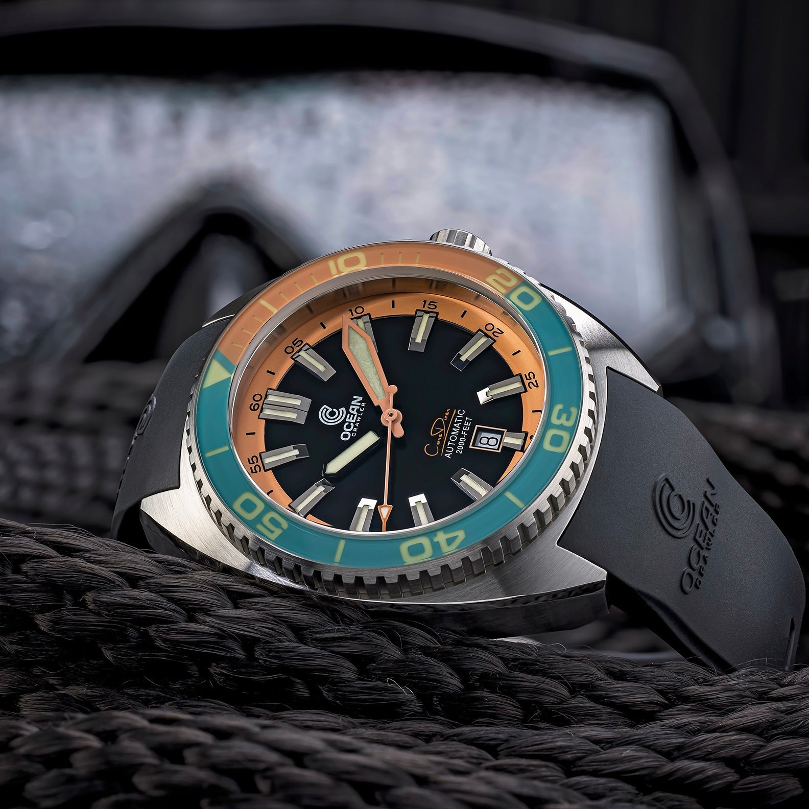 Core Diver - Aqua/Salmon