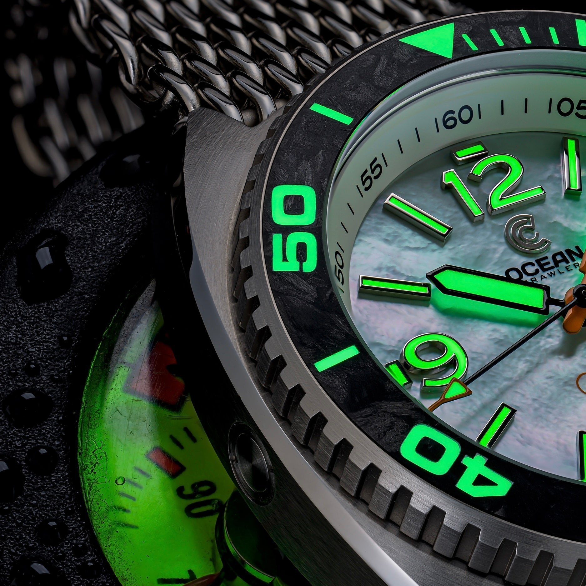 Core Diver - White Mother of Pearl - Carbon Fiber Bezel