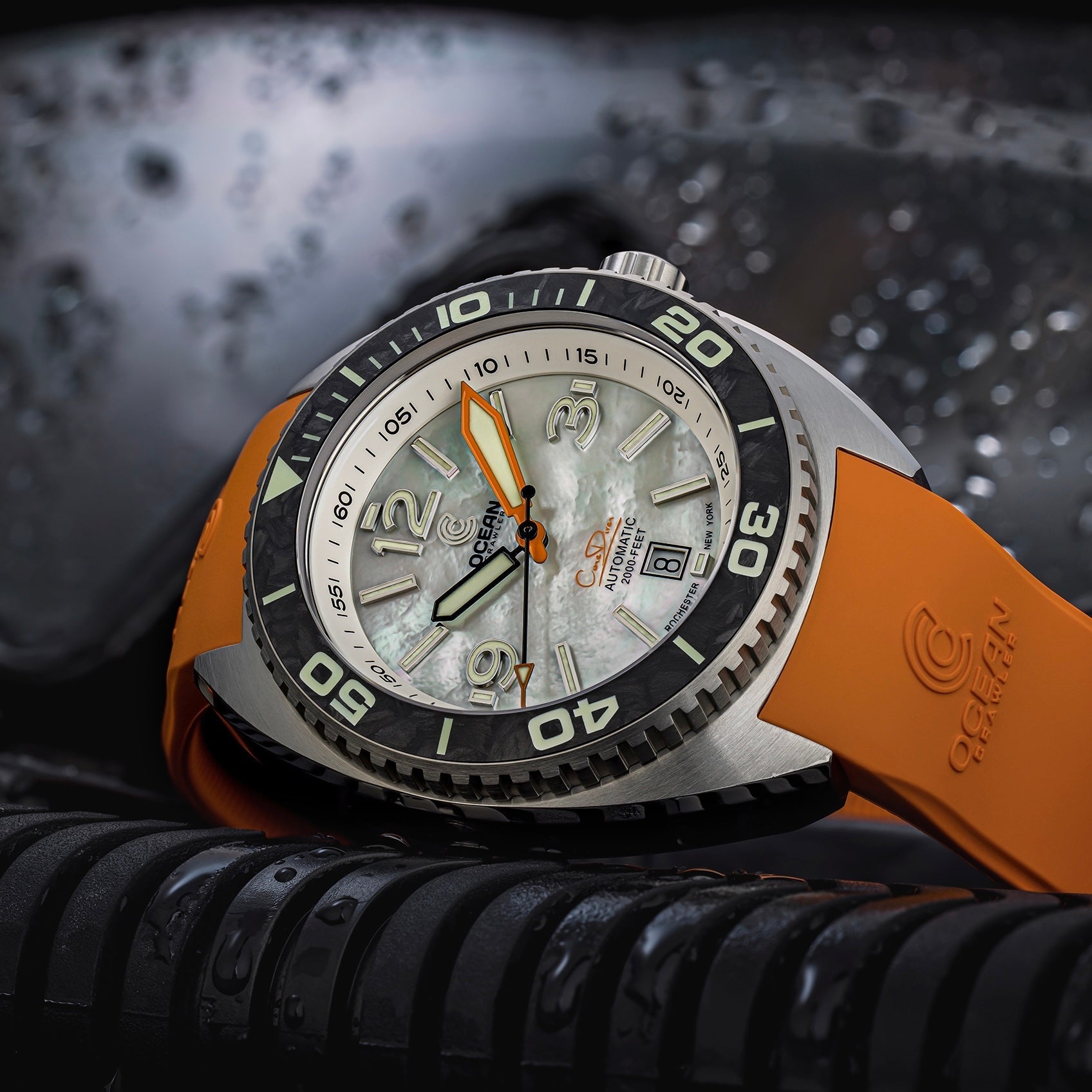 Core Diver - White Mother of Pearl - Carbon Fiber Bezel