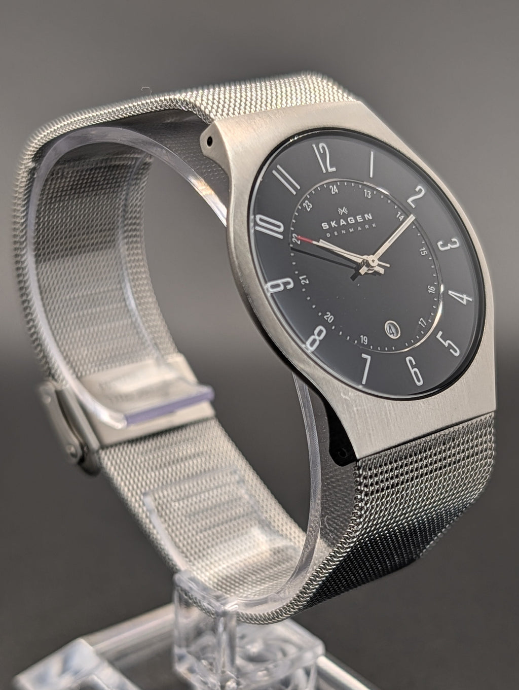 Skagen Denmark Slimline Quartz Watch Slim Profile Stainless Steel ref SKW6064