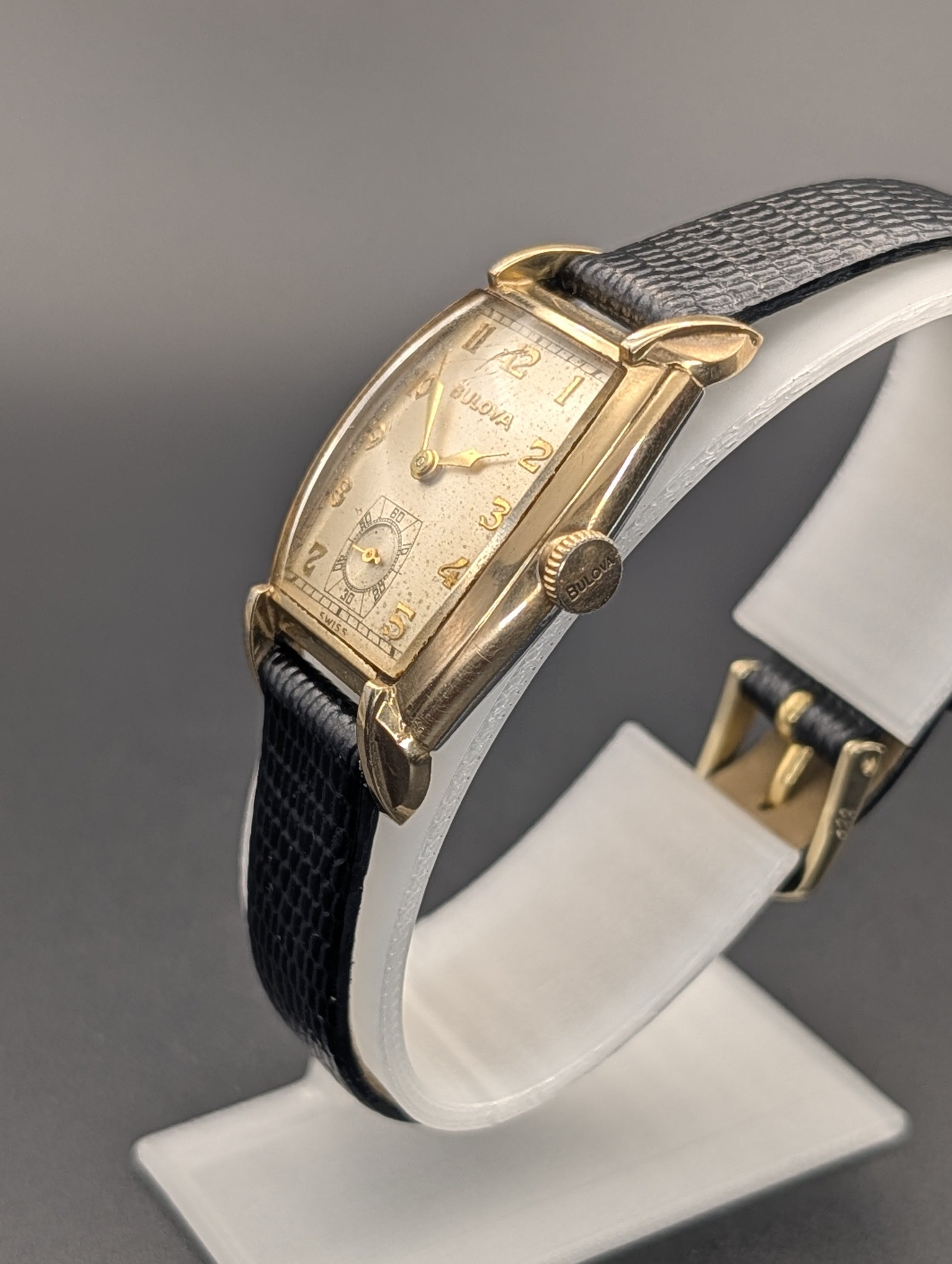 Bulova Lexington (1949) Tonneau Style Vintage Watch in Gold Filled Case