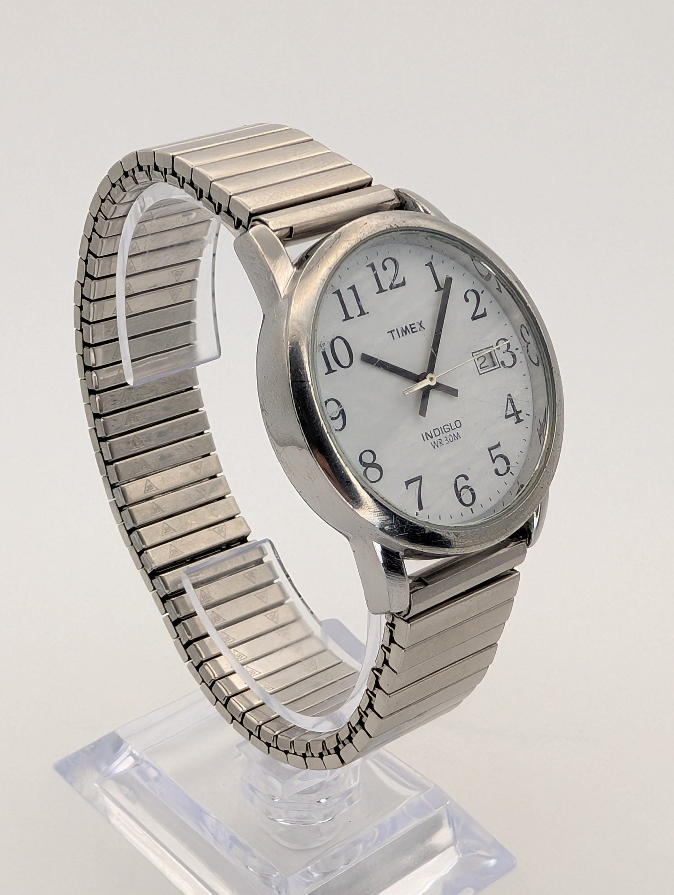 Timex Indiglo Quartz Watch w/ Date Display E7