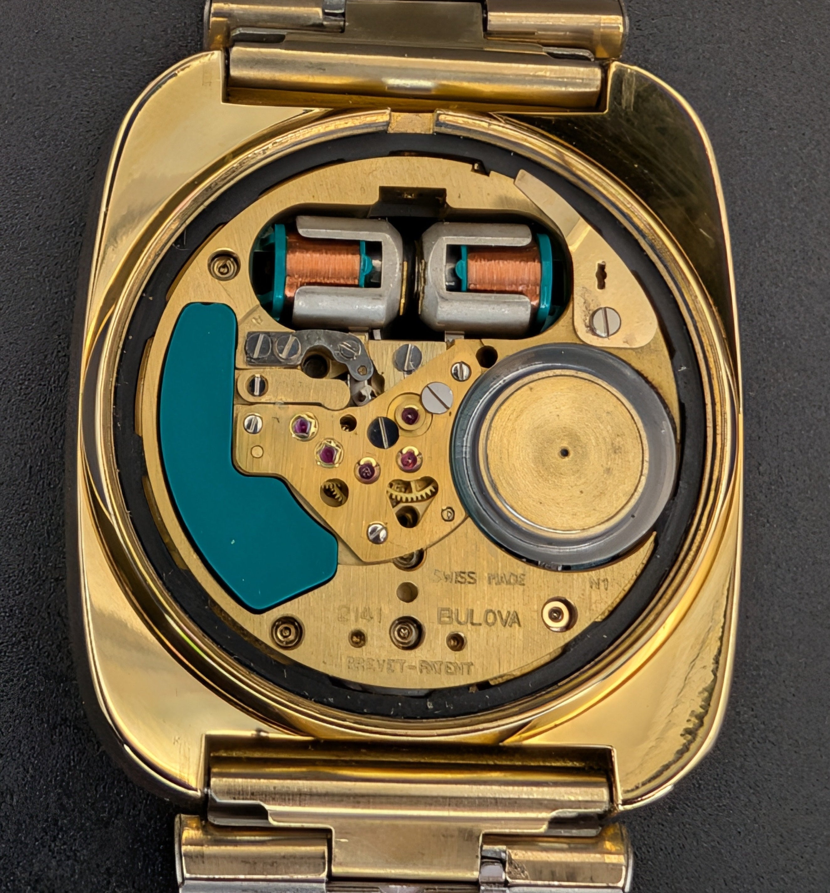 Accutron Spaceview "TV" (1973) Caliber 2141 ref. 7387 Gold Plated Original Bracelet