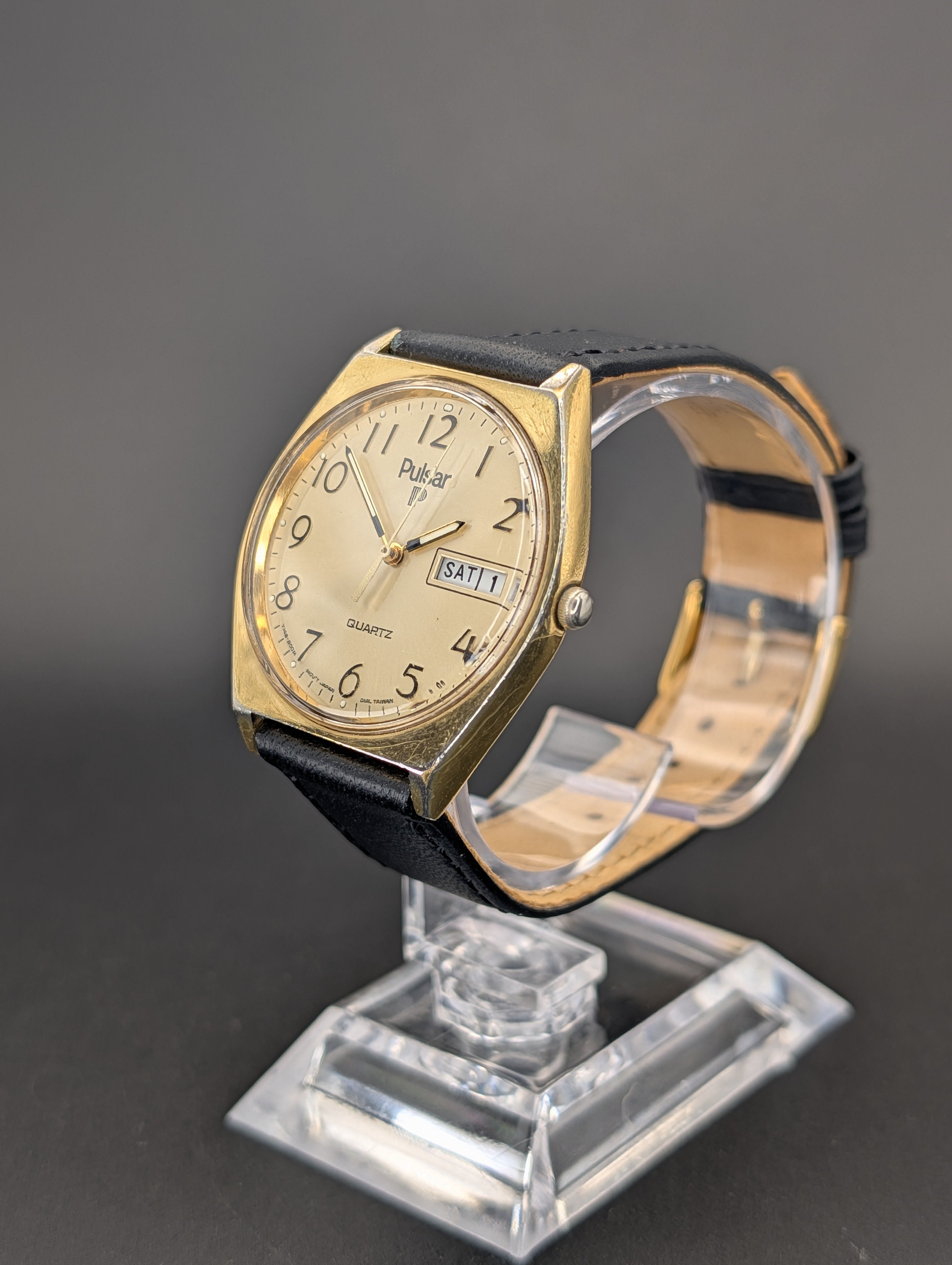 Pulsar Quartz Vintage Watch on Italian Calfskin Leather Strap