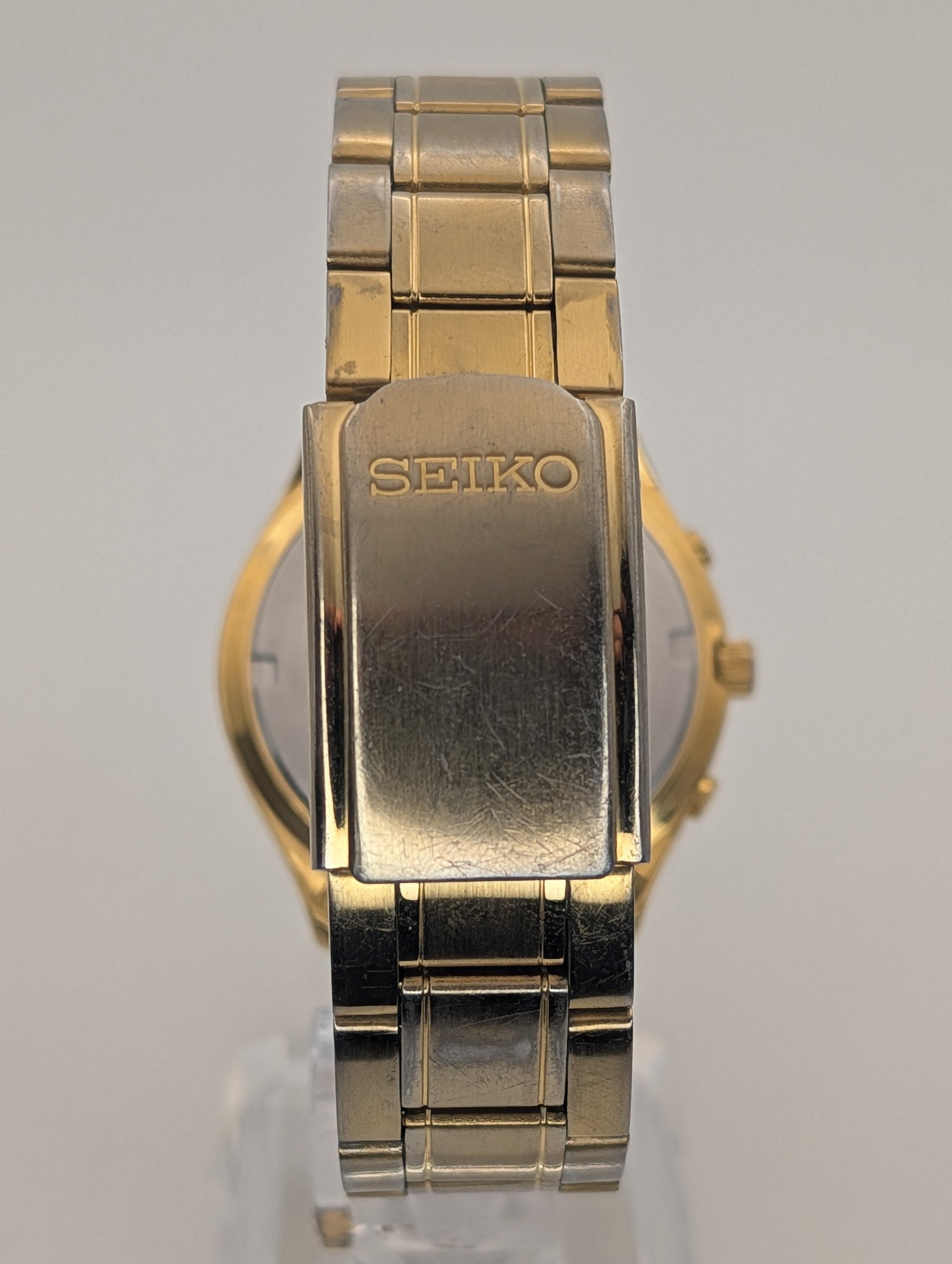 Seiko Chronograph on Original Bracelet in Gold Tone ref. V657-7100