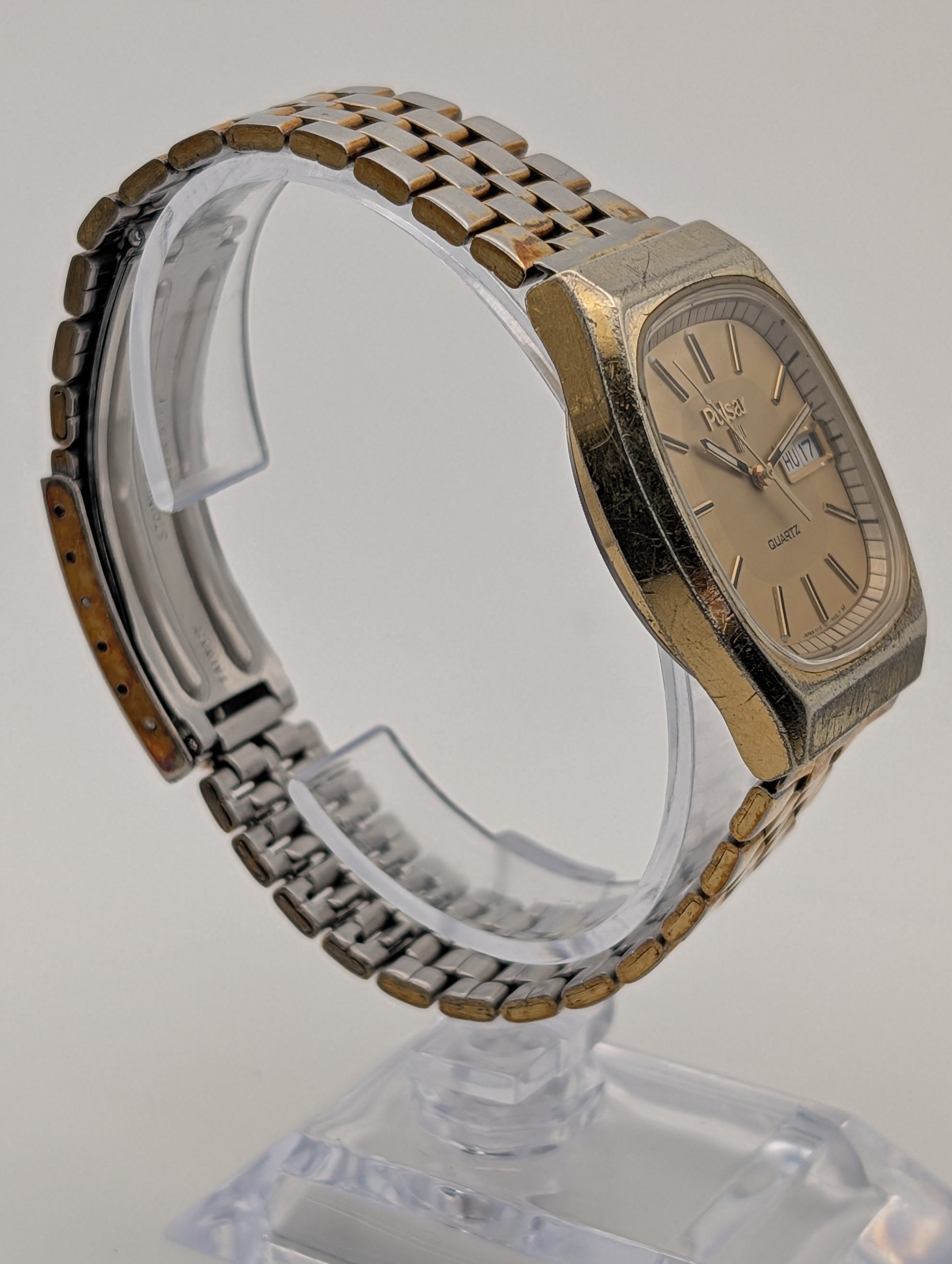Pulsar Quartz Vintage Watch