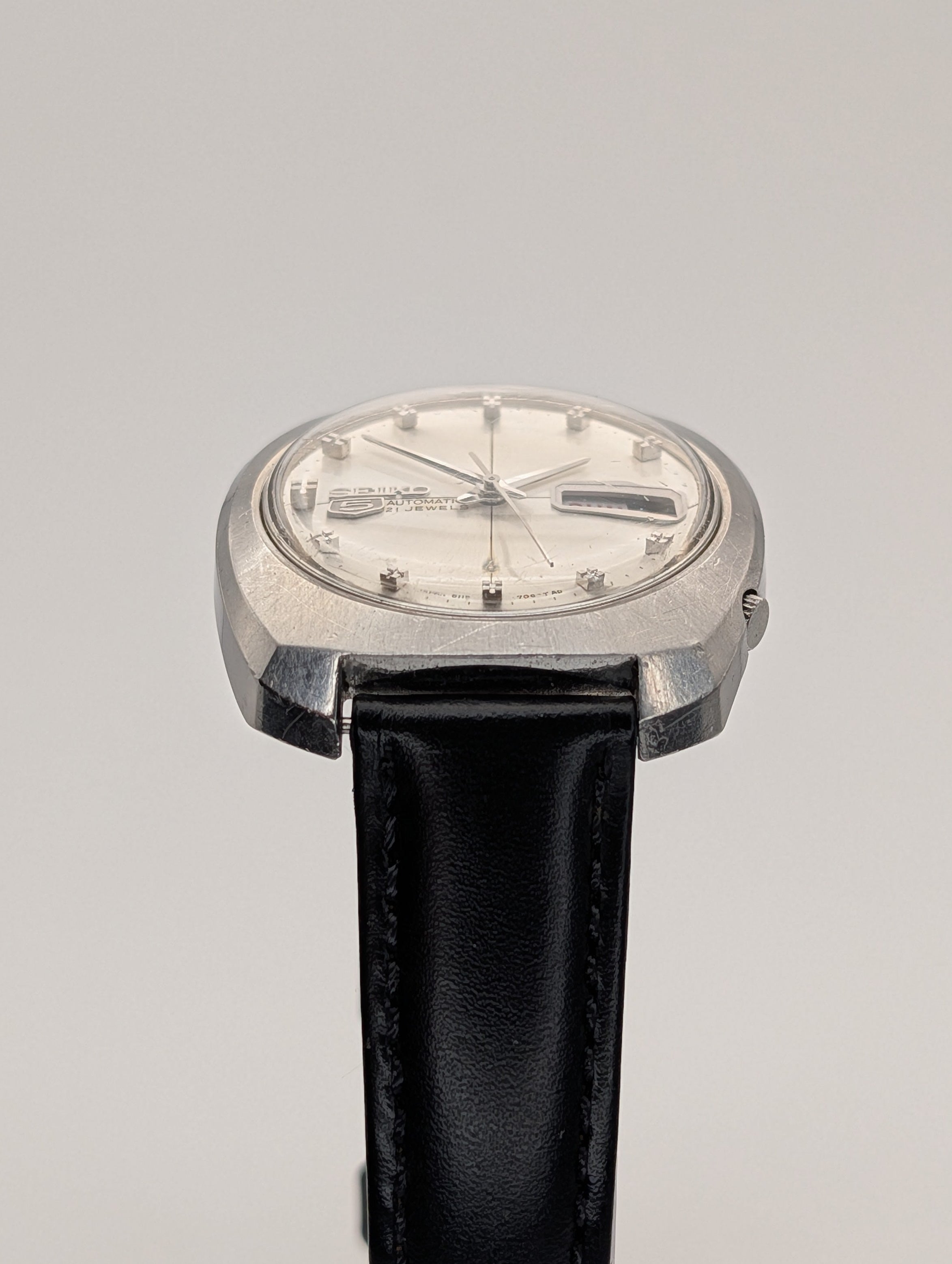 Seiko 5 Automatic 21 Jewels (1970s) Vintage Watch in Stainless Steel