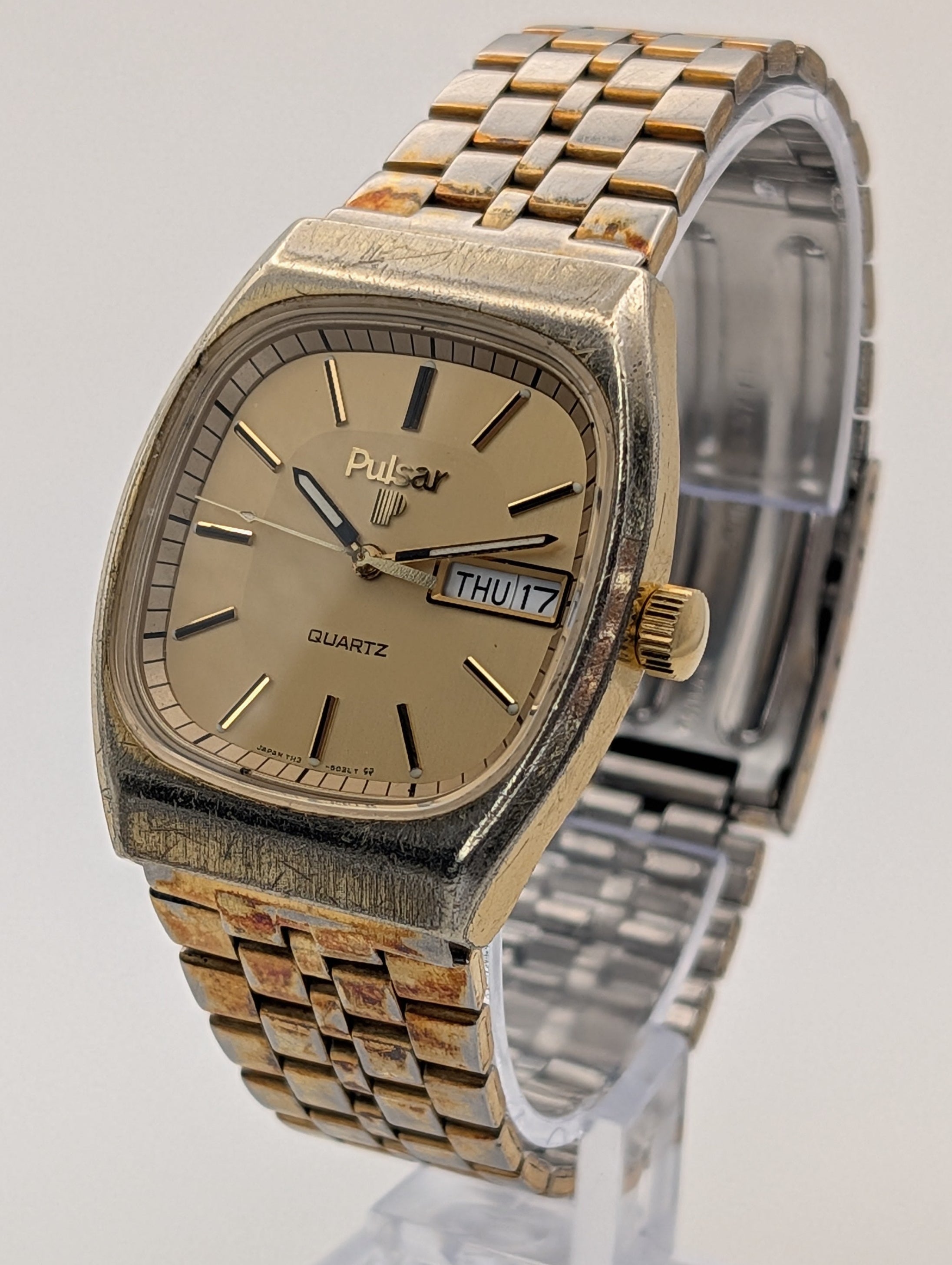 Pulsar Quartz Vintage Watch
