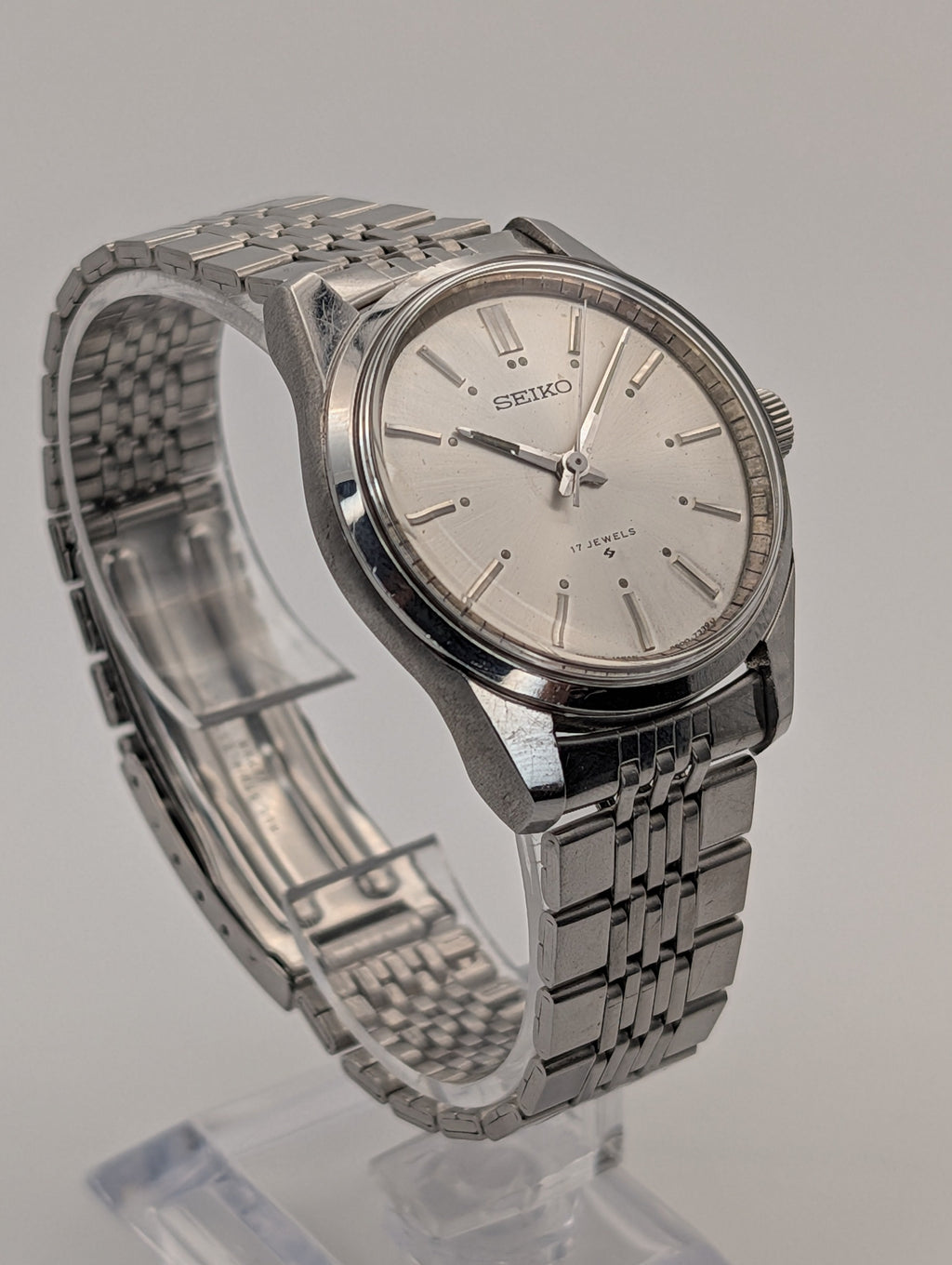 Seiko 17 Jewels (1960s) Vintage Mechanical Watch