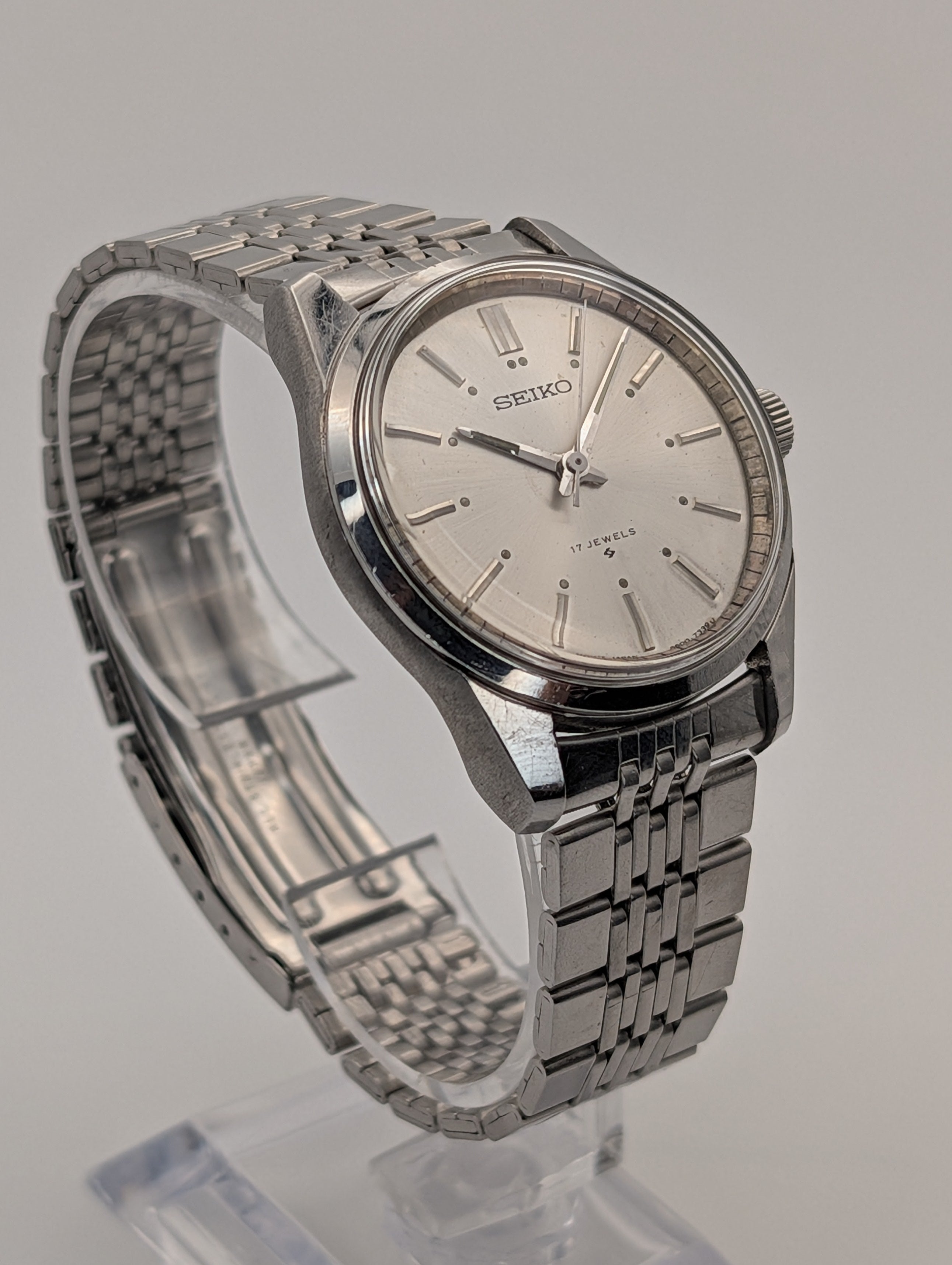 Seiko 17 Jewels (1960s) Vintage Mechanical Watch