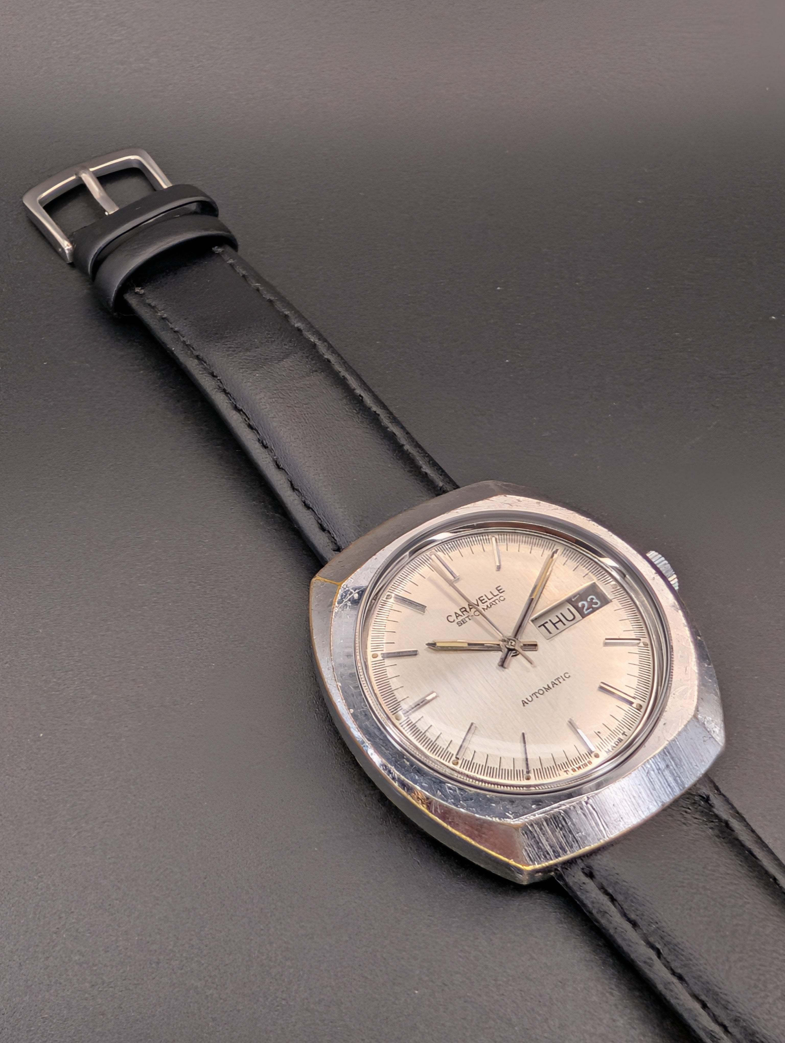 Caravelle Set-o-Matic (1975) Swiss Made Automatic Vintage Watch
