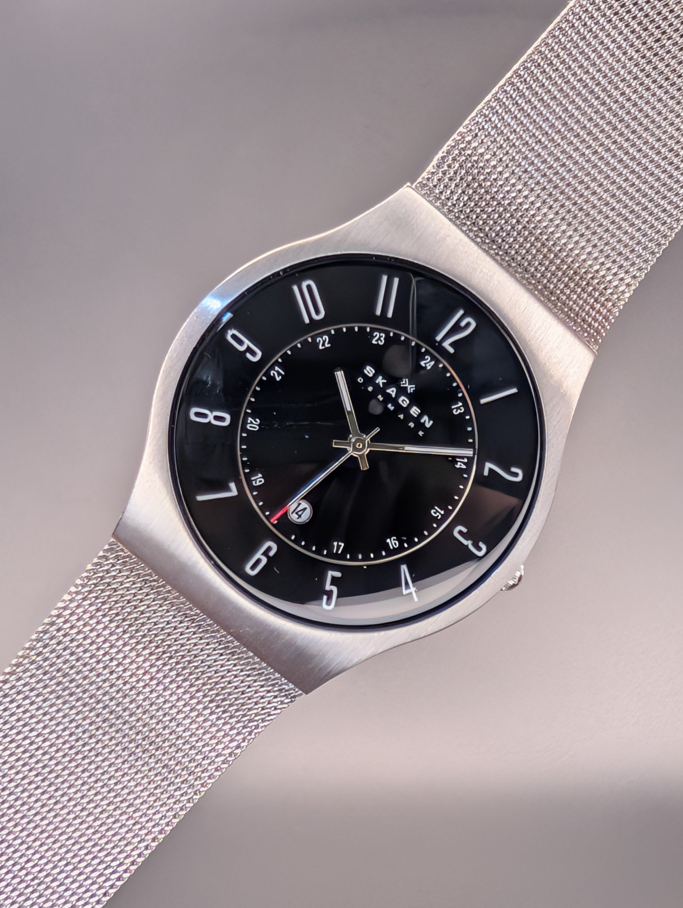 Skagen Denmark Slimline Quartz Watch Slim Profile Stainless Steel ref SKW6064