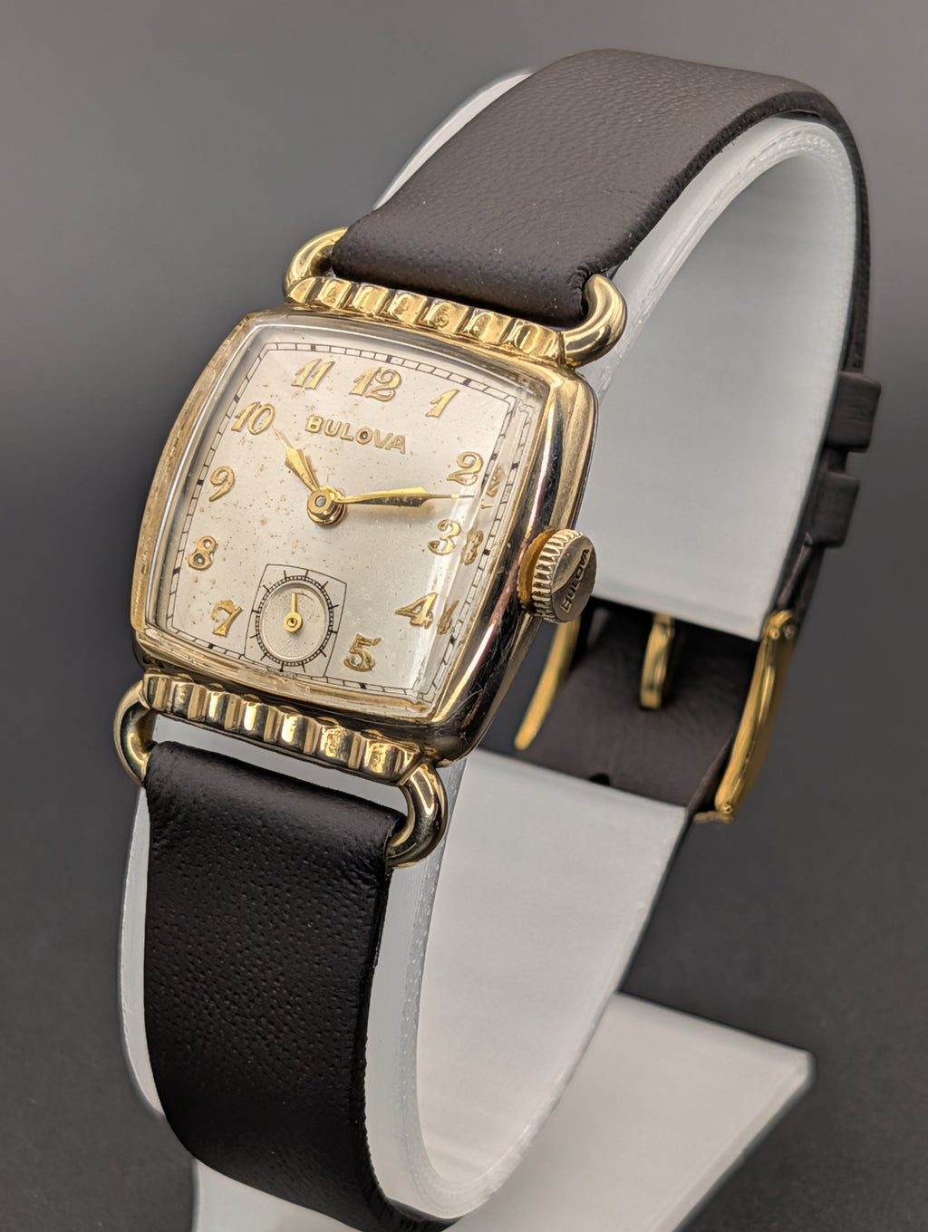 Bulova Director (1949) Horn Lug Swiss Made Vintage Watch