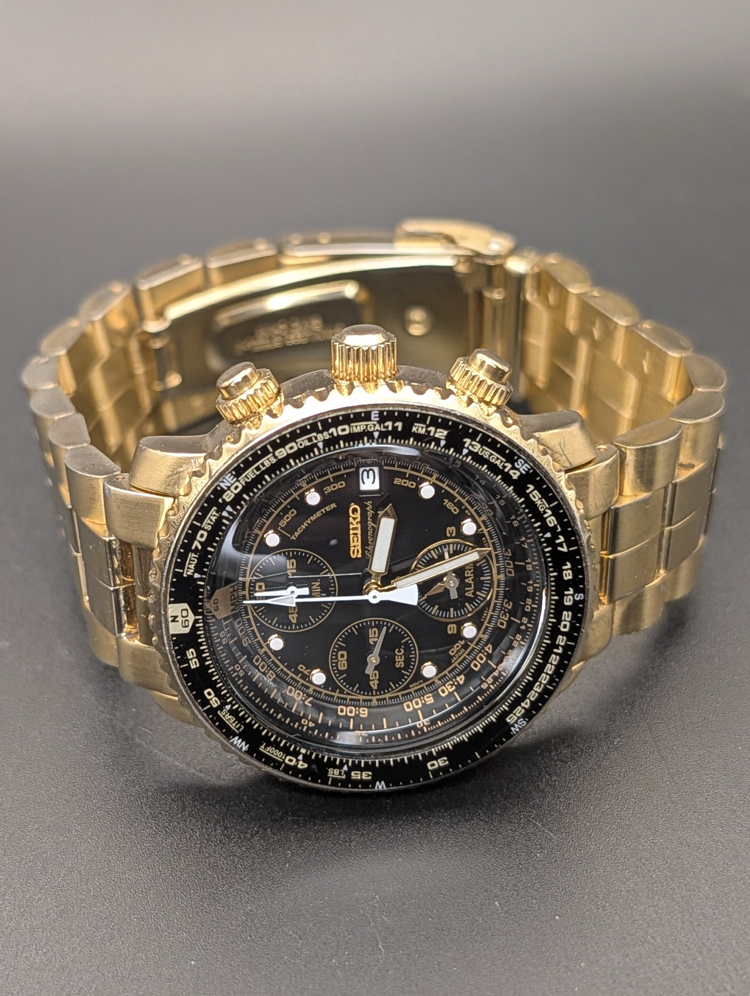 Seiko Flightmaster (2004) Chronograph Quartz Watch in Gold Tone ref. 7T62-0EB0