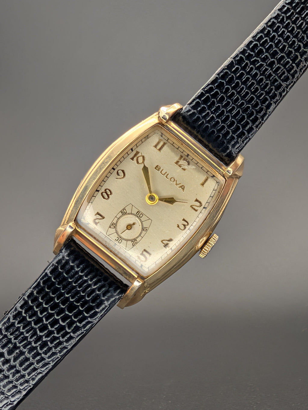Bulova Lexington (1949) Tonneau Style Vintage Watch in Gold Filled Case