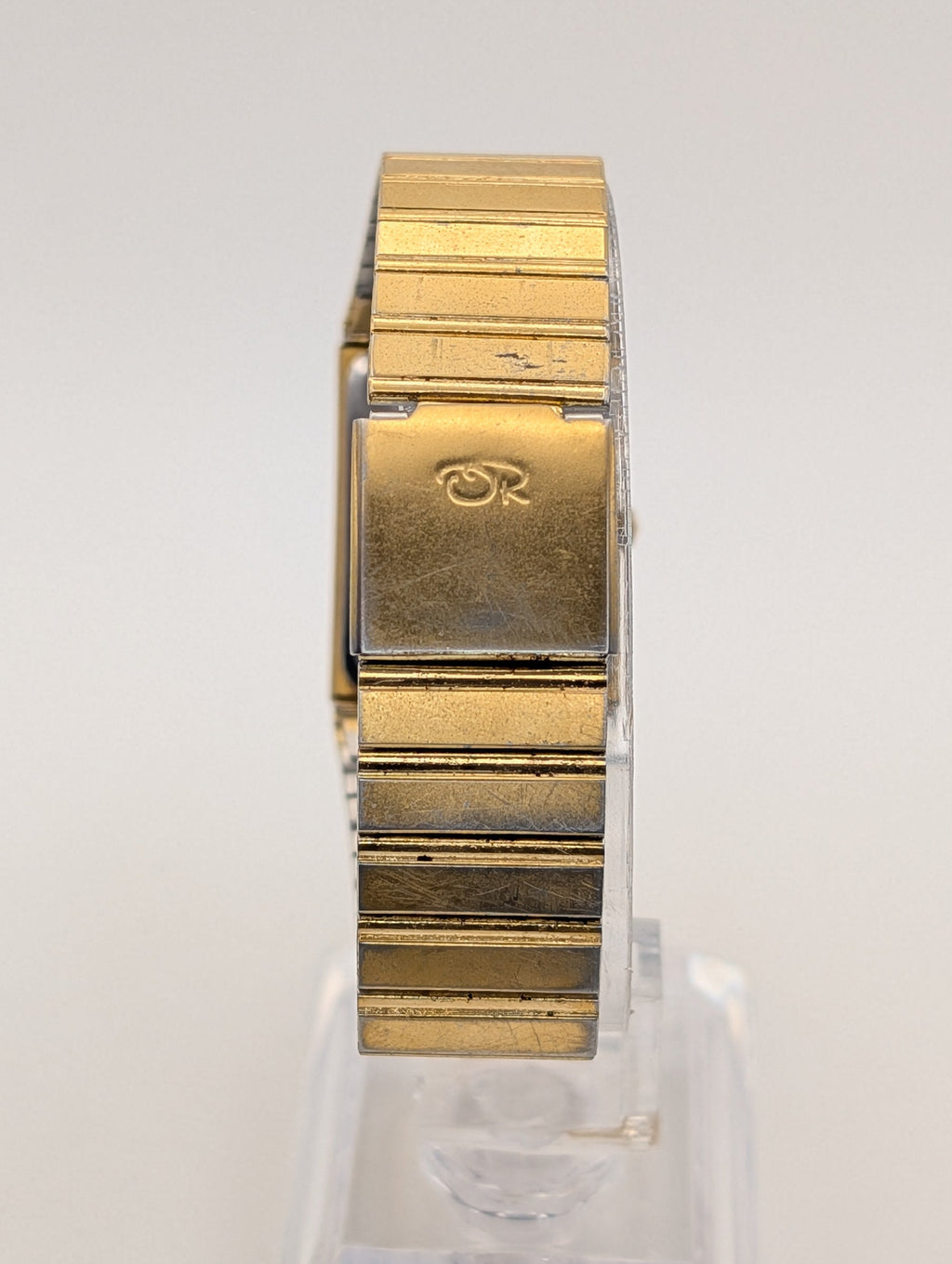Oscar de la Renta Gold Tone Quartz Watch