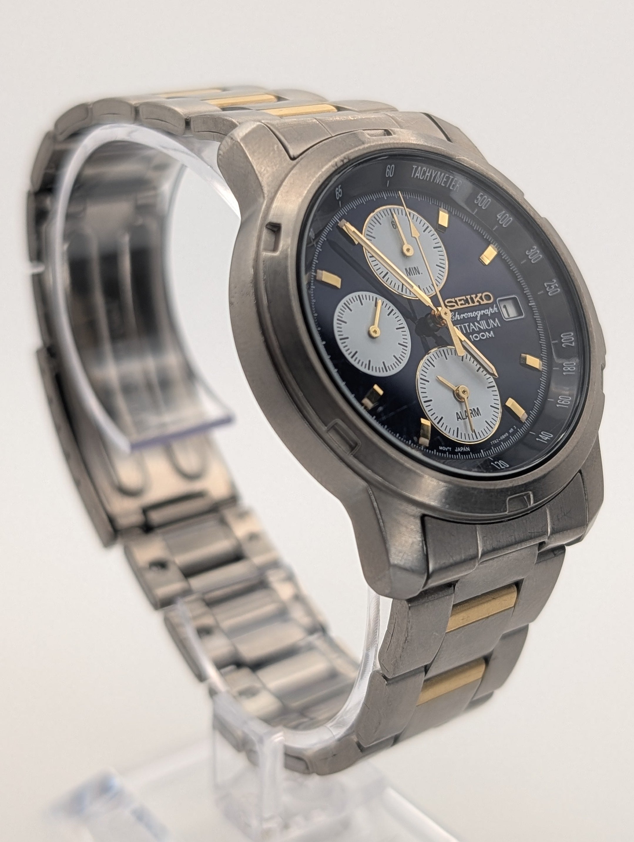 Seiko Titanium Chronograph with Alarm and Stopwatch ref. 7T62-0BE0