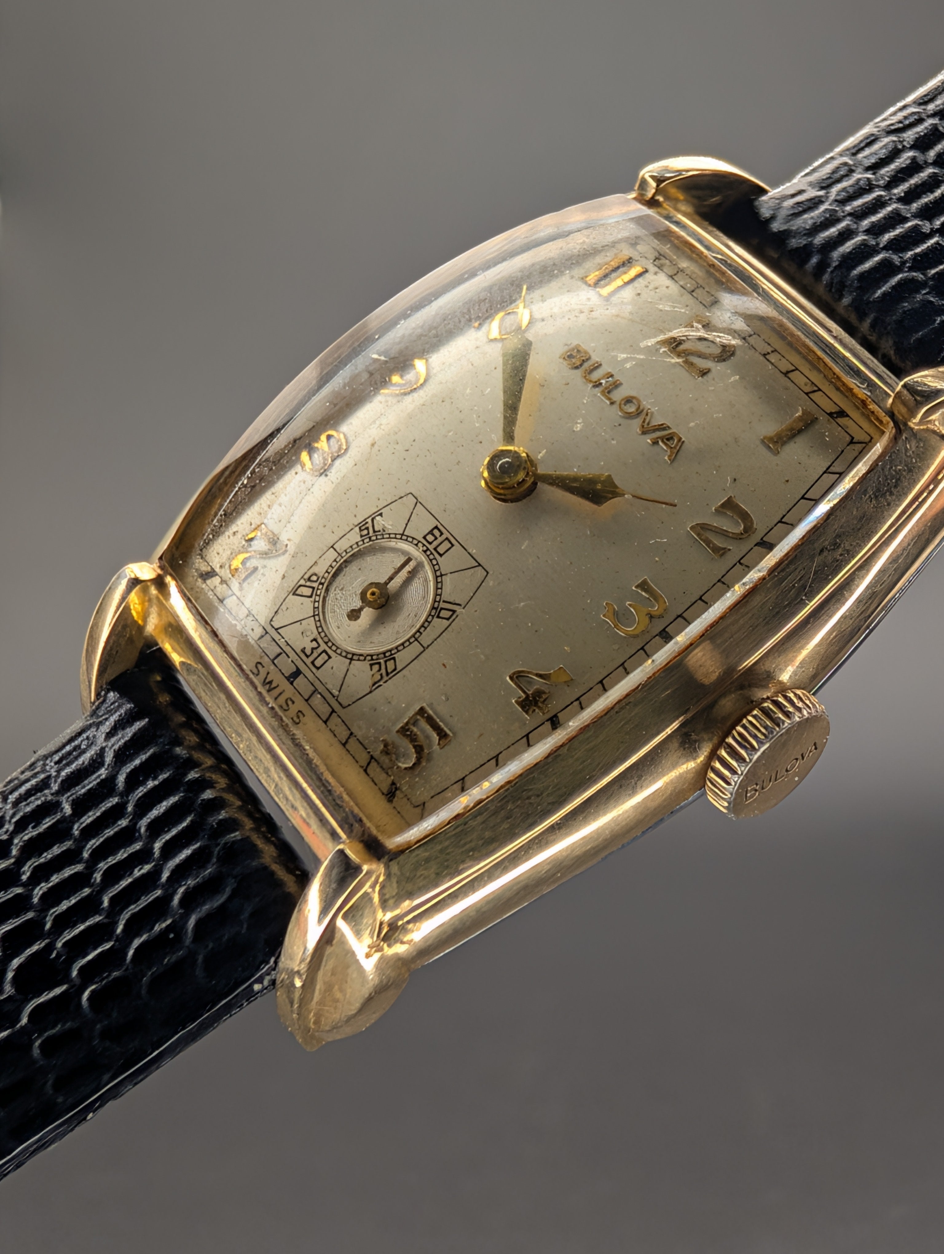 Bulova Lexington (1949) Tonneau Style Vintage Watch in Gold Filled Case
