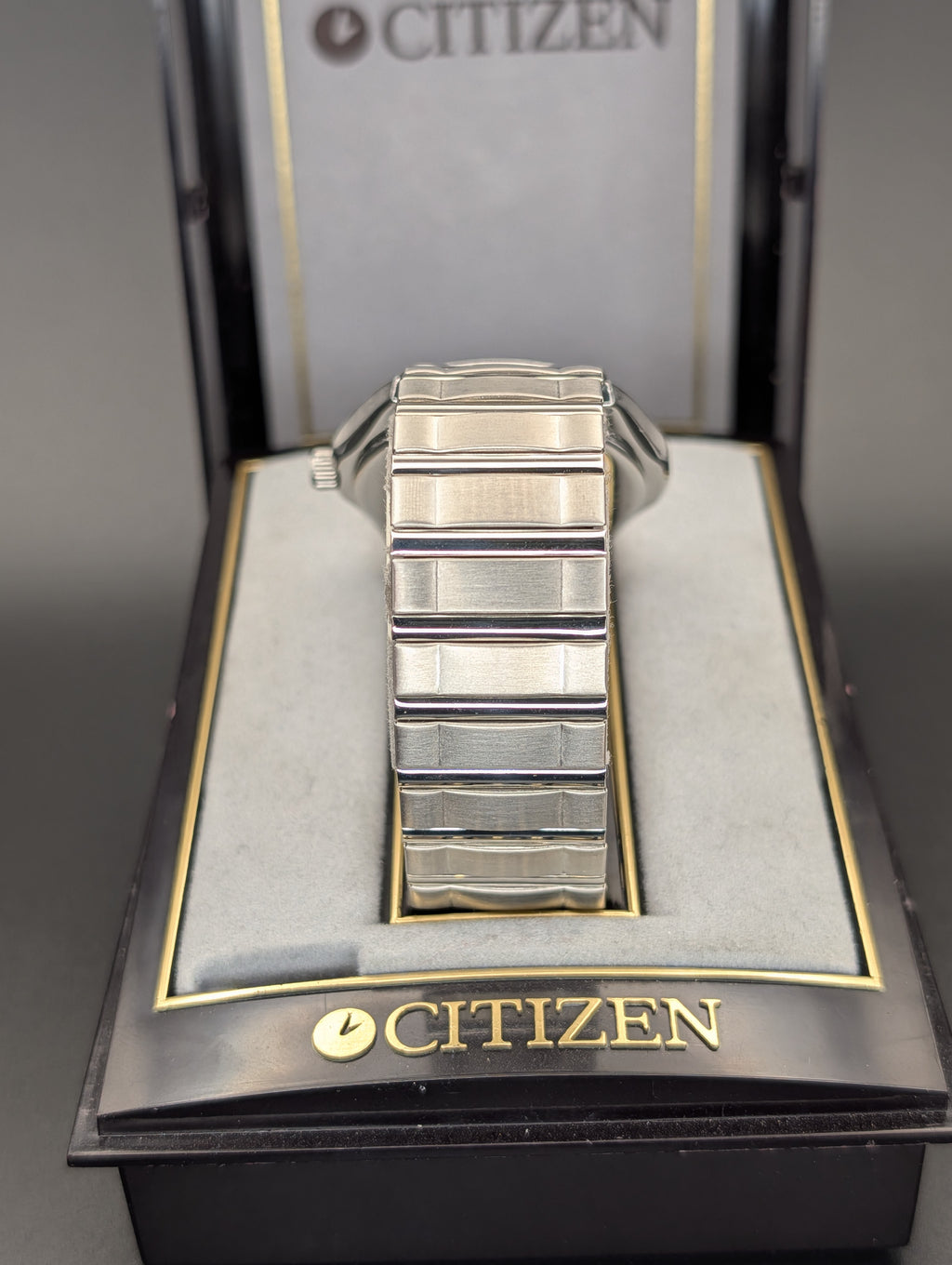 Citizen Eco Drive Solar Quartz Watch in Stainless Steel ref. E111-S022908