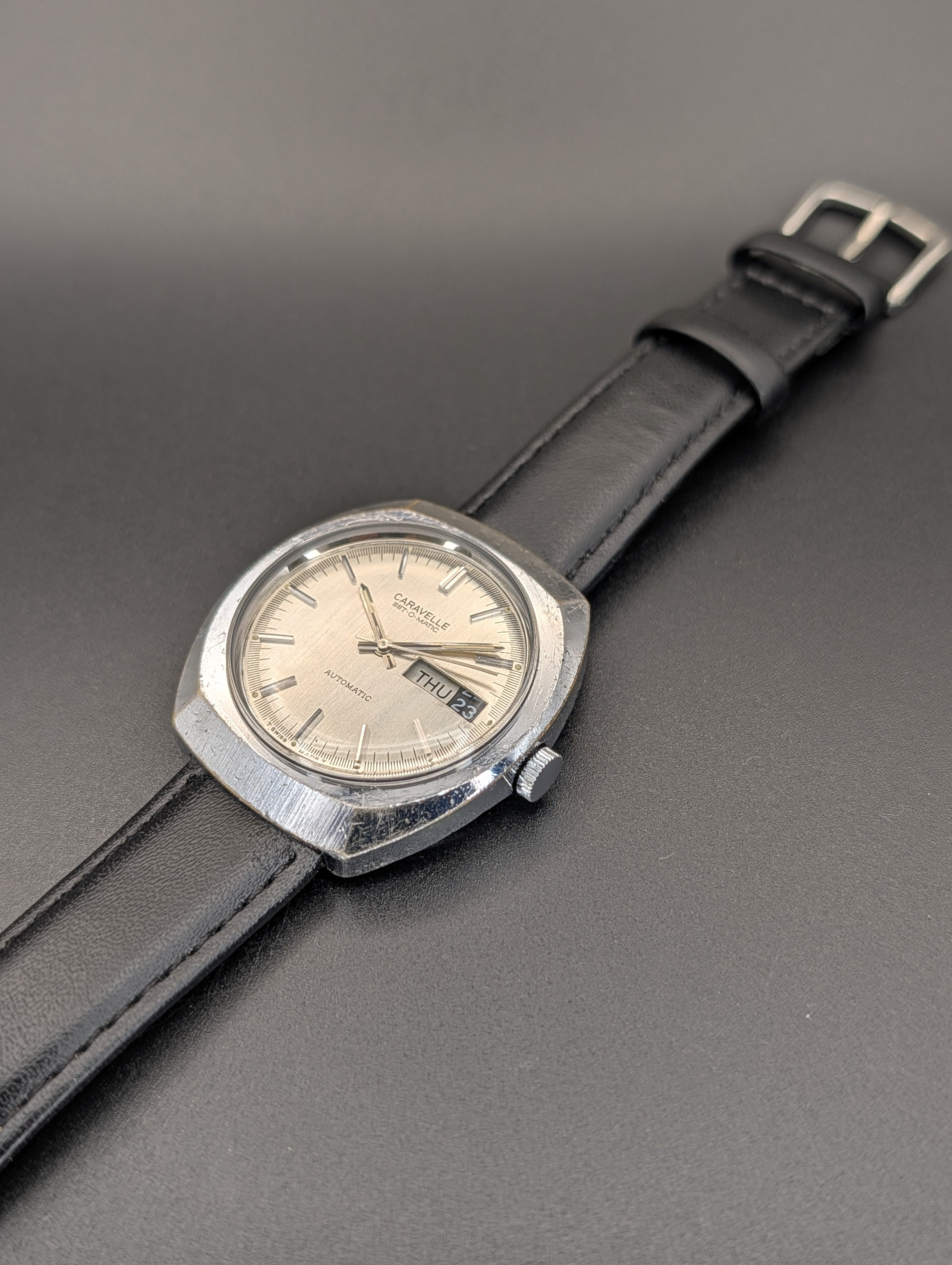 Caravelle Set-o-Matic (1975) Swiss Made Automatic Vintage Watch