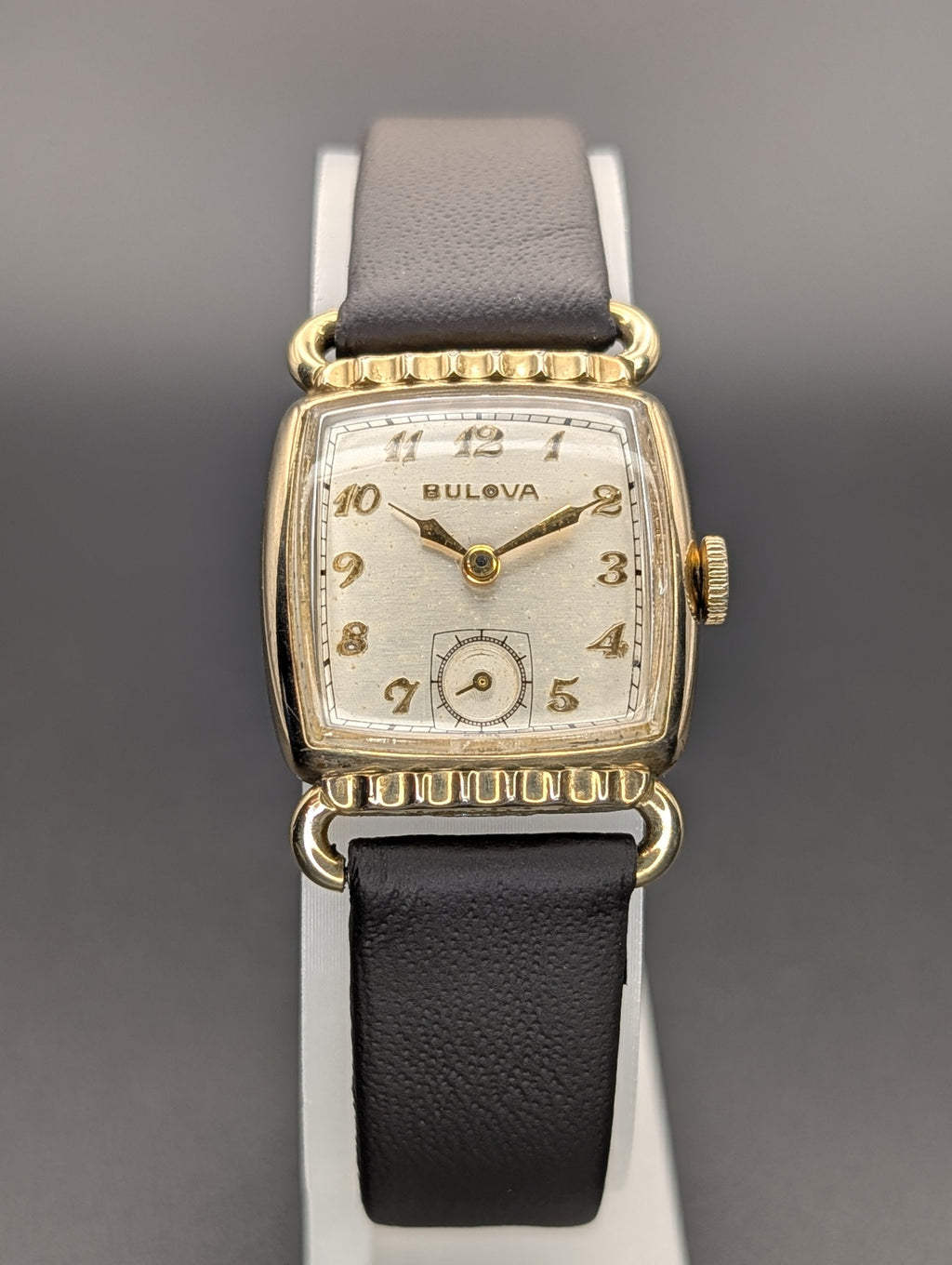 Bulova Director (1949) Horn Lug Swiss Made Vintage Watch
