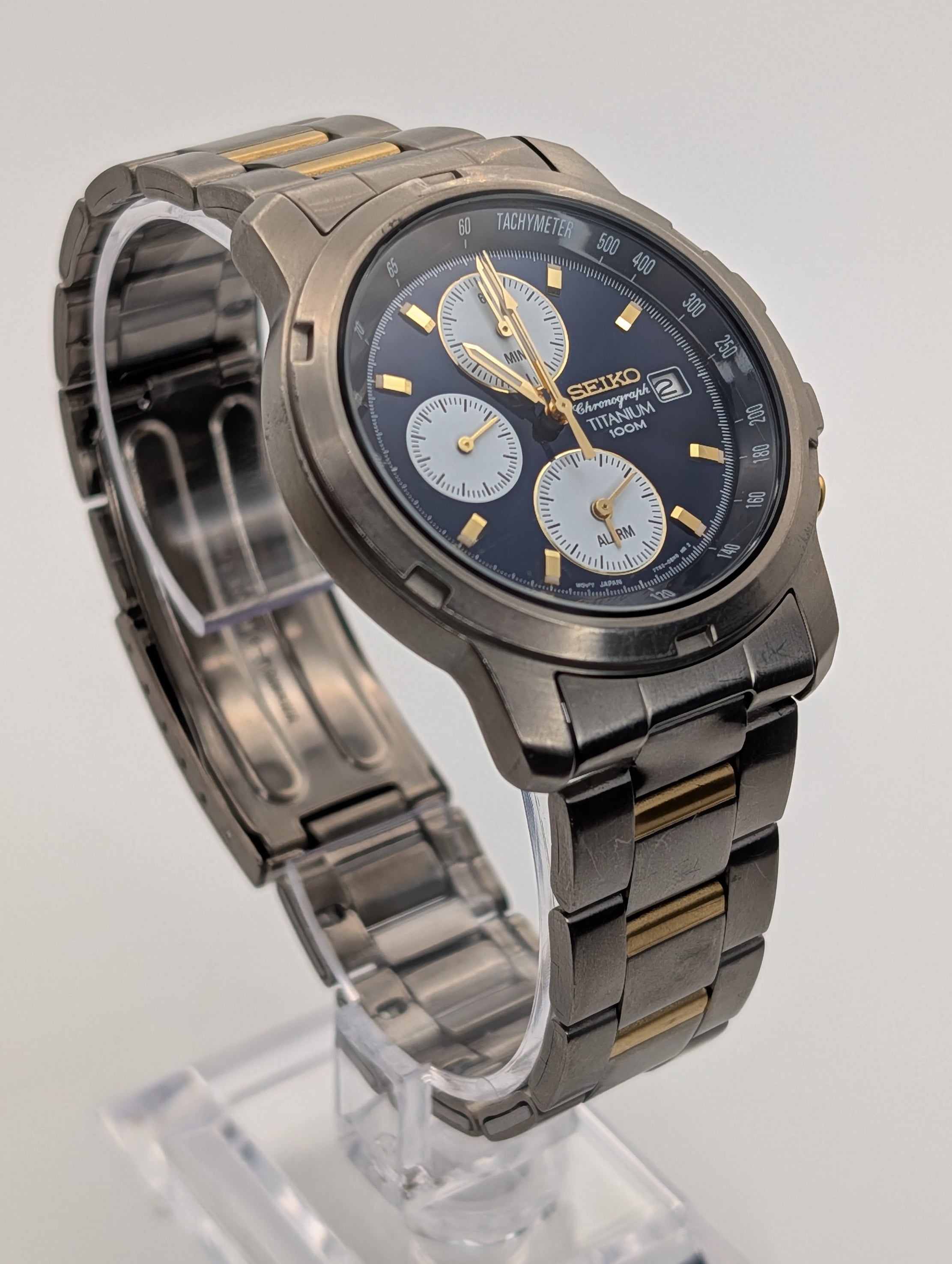 Seiko Titanium Chronograph with Alarm and Stopwatch ref. 7T62-0BE0