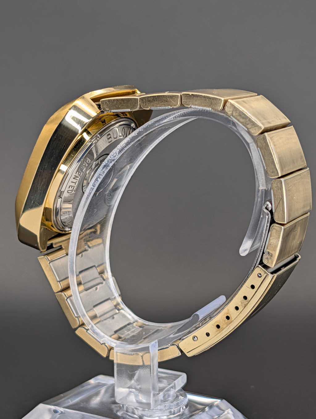 Accutron Spaceview "TV" (1973) Caliber 2141 ref. 7387 Gold Plated Original Bracelet