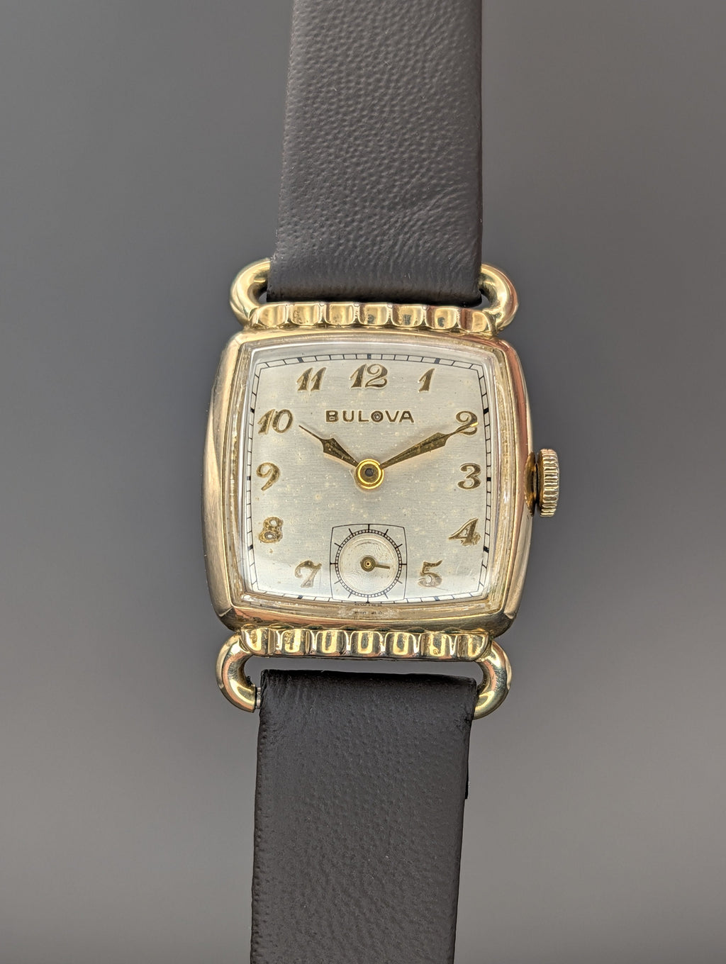 Bulova Director (1949) Horn Lug Swiss Made Vintage Watch