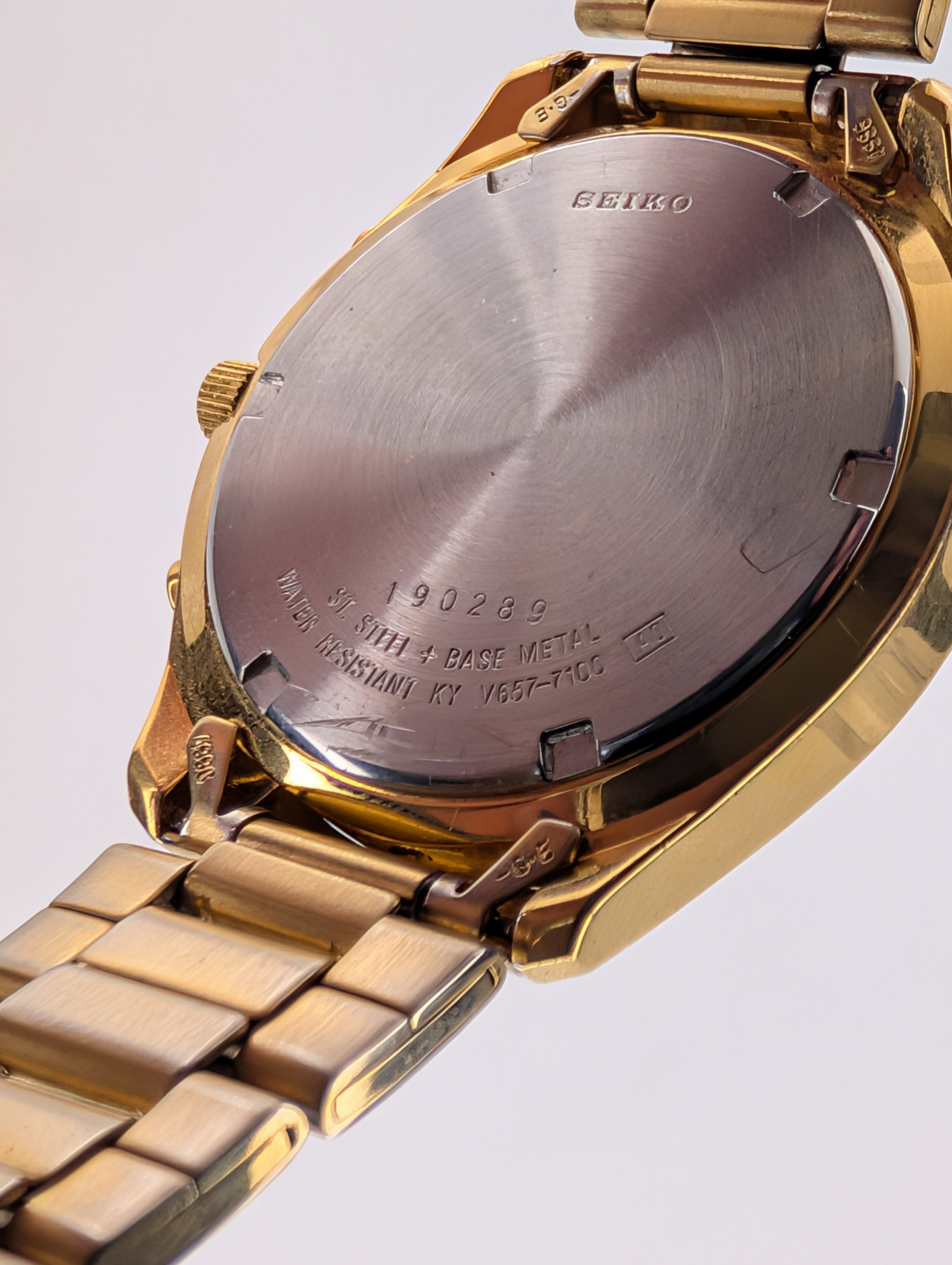 Seiko Chronograph on Original Bracelet in Gold Tone ref. V657-7100