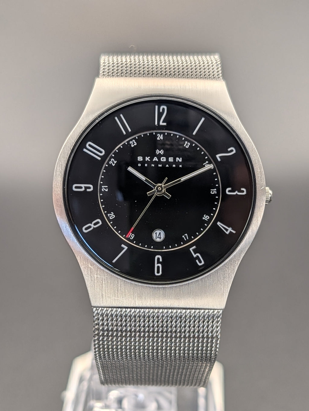 Skagen Denmark Slimline Quartz Watch Slim Profile Stainless Steel ref SKW6064