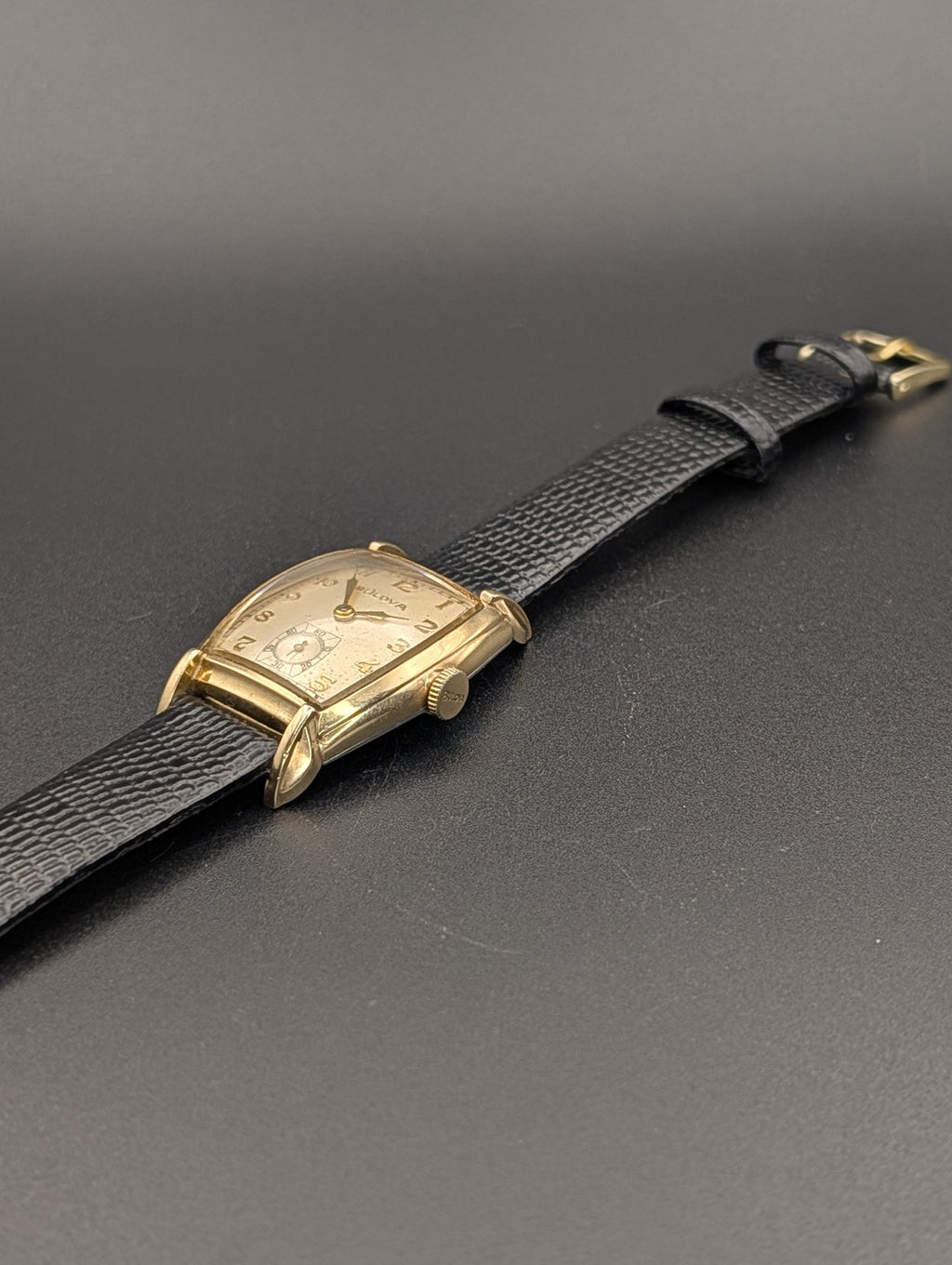 Bulova Lexington (1949) Tonneau Style Vintage Watch in Gold Filled Case