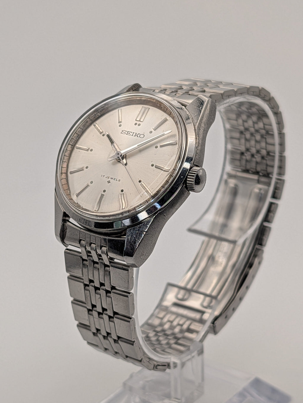 Seiko 17 Jewels (1960s) Vintage Mechanical Watch