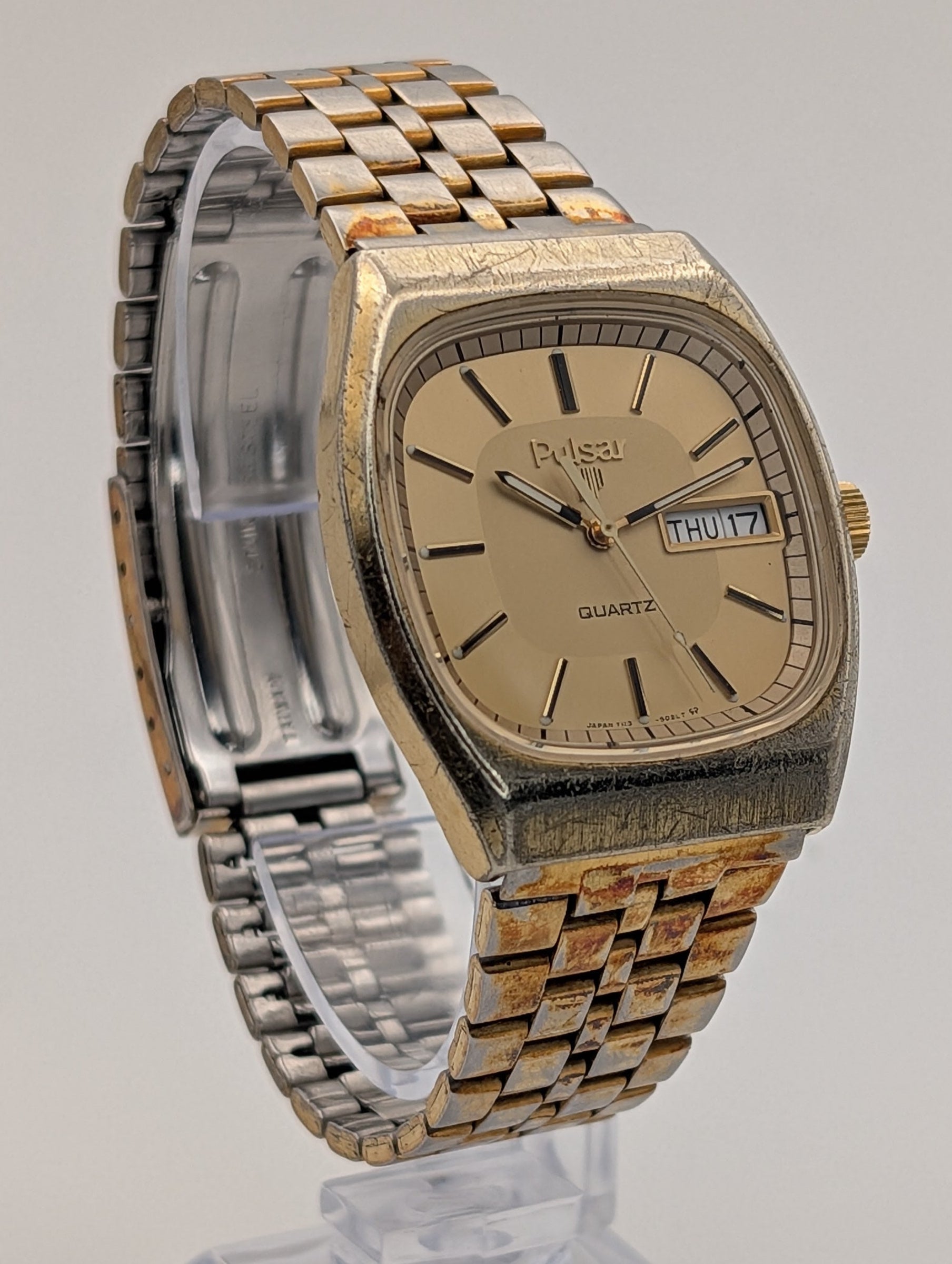 Pulsar Quartz Vintage Watch