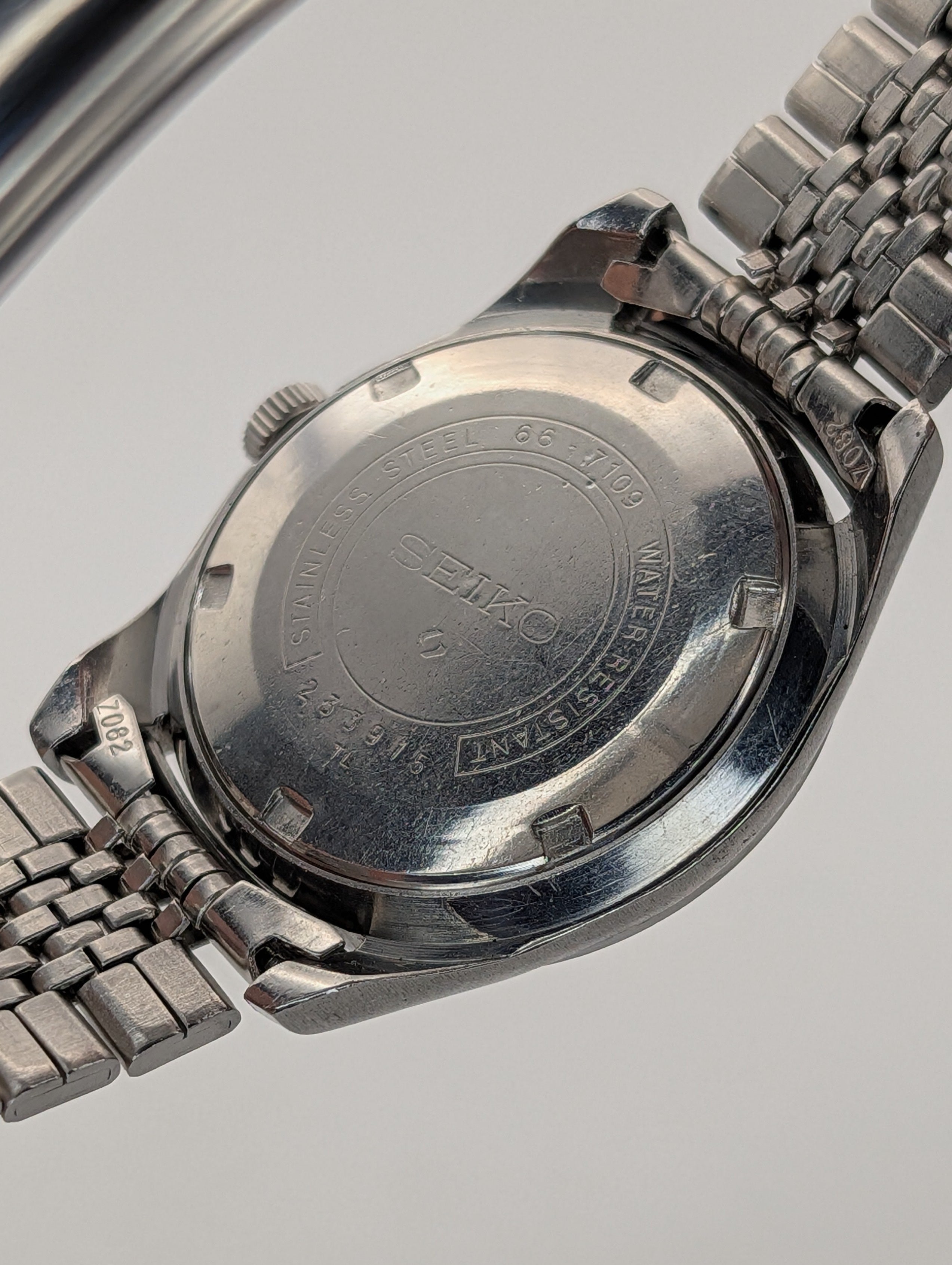 Seiko 17 Jewels (1960s) Vintage Mechanical Watch